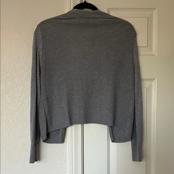Banana Republic Light Gray Cardigan - Picture 2 of 3